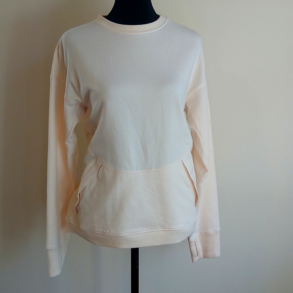 NWT all in motion cream sweatshirt